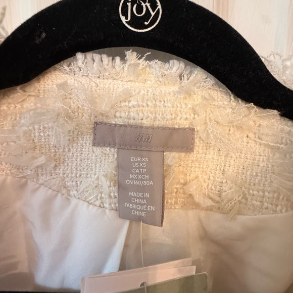 H&M Cream Textured Blazer - Picture 3 of 7